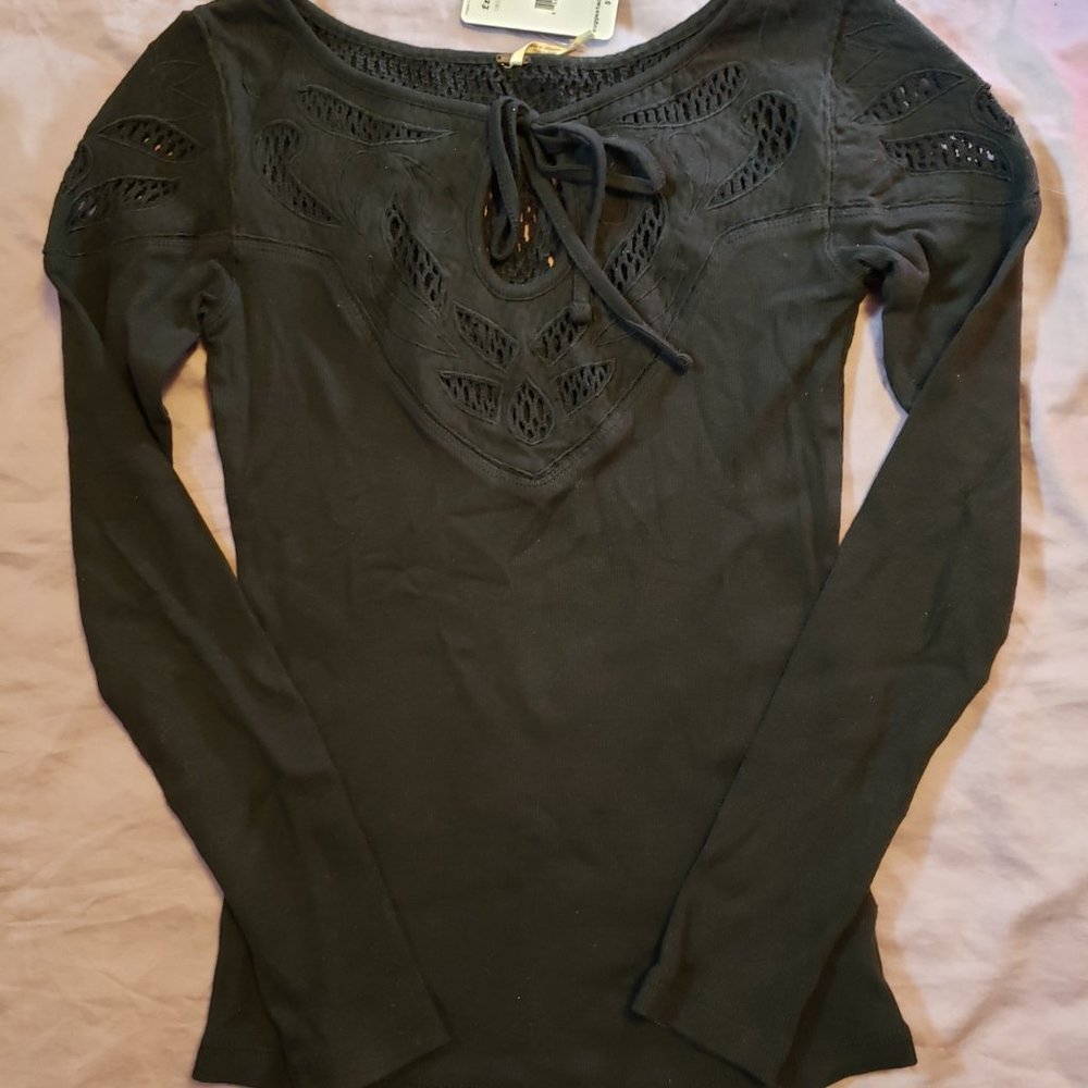 NWT Free People With Love Crochet Tee Thermal Tie Neck Bodycon Black Top - Picture 5 of 5